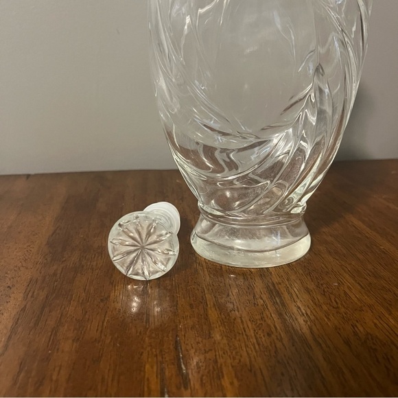 Vintage 1970s Italian Clear Glass Decanter Bottle with Stopper - Picture 6 of 12